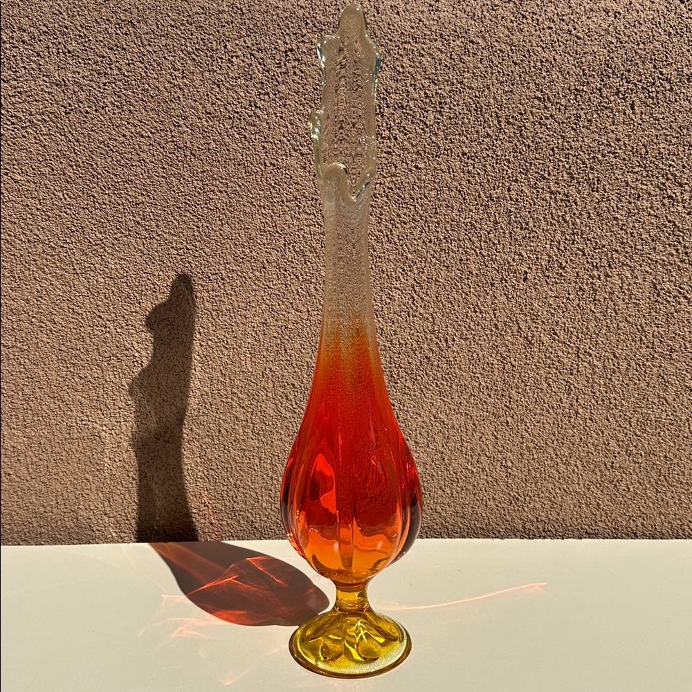 Viking Amberina 15.5” Swung Vase 6 Petal Mid Century Art Glass - Picture 9 of 12